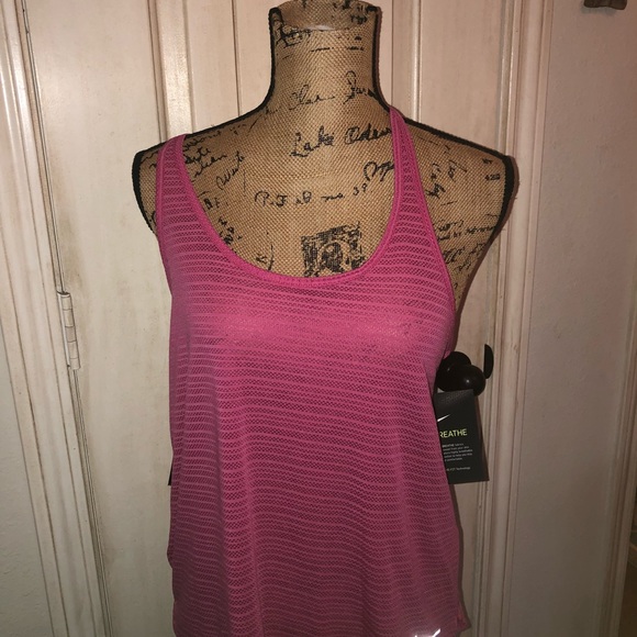 🌺&16 OFF RETAIL $38🌺CLOSET CLOSING EVERYTHING MUST GO 🌺NWT NIKE TANK🌺MUST GO - Picture 2 of 6